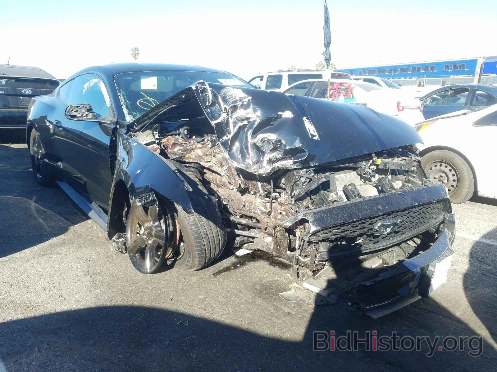 Photo 1FA6P8AM0G5303899 - FORD MUSTANG 2016