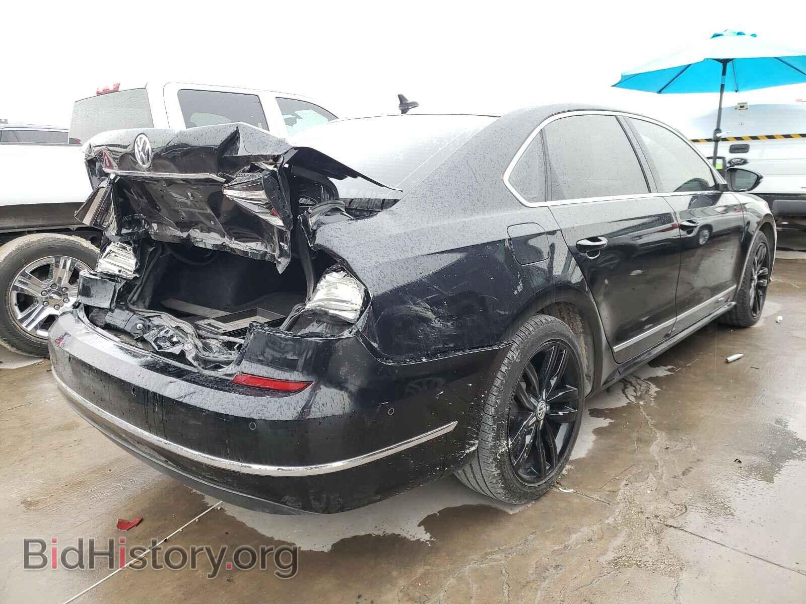 2017 VOLKSWAGEN PASSAT - VIN: 1VWCT7A35HC064046 - Фото 4
