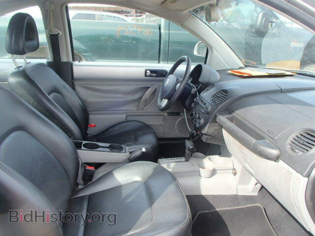 2000 VOLKSWAGEN BEETLE - VIN: 3VWCA21C2YM433095 - Фото 5