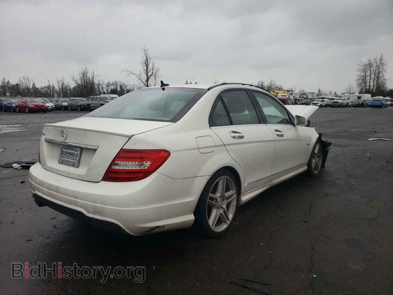 2012 MERCEDES-BENZ C-CLASS - VIN: WDDGF4HB7CA609990 - Фото 4