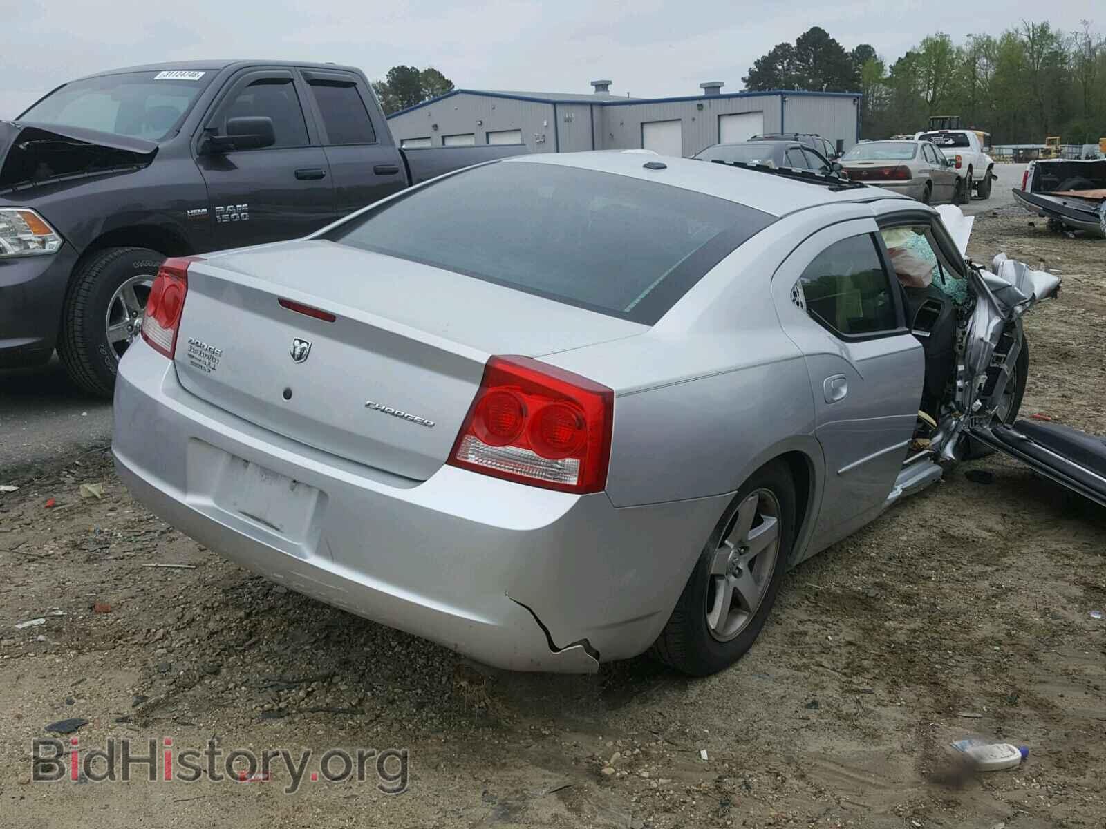 2010 DODGE CHARGER - VIN: 2B3CA3CV3AH196131 - Фото 4