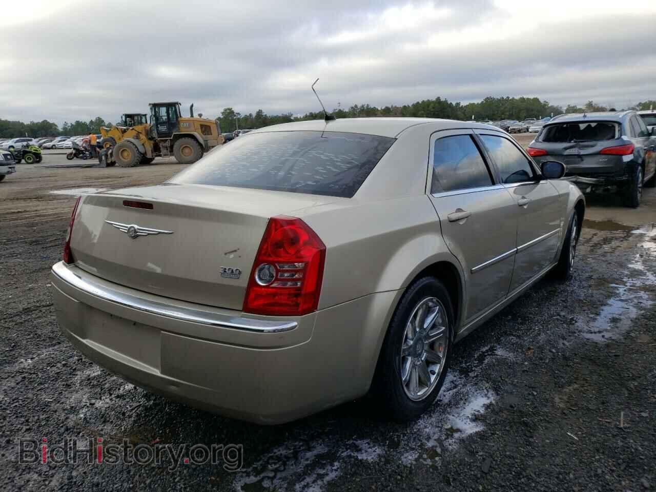 2008 CHRYSLER 300 - VIN: 2C3KA33G28H294772 - Фото 4
