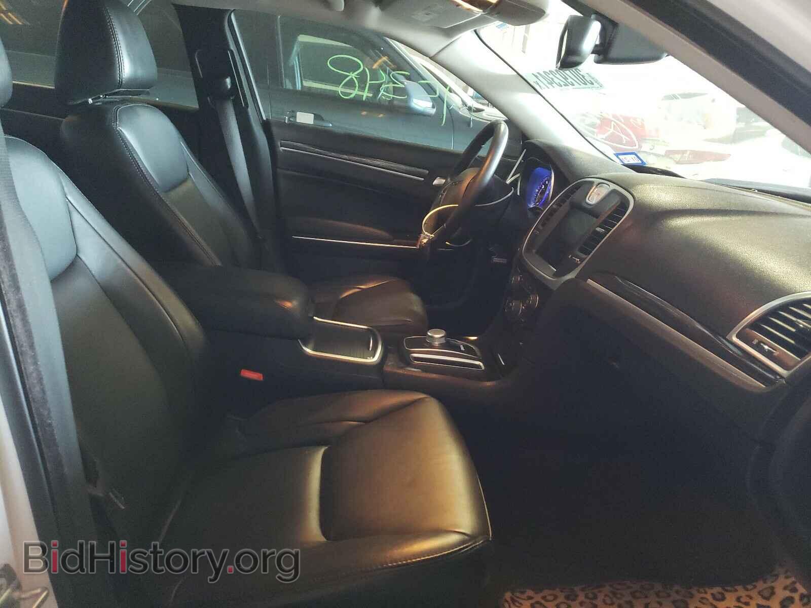 2016 CHRYSLER 300 - VIN: 2C3CCAAG3GH313768 - Photo 5