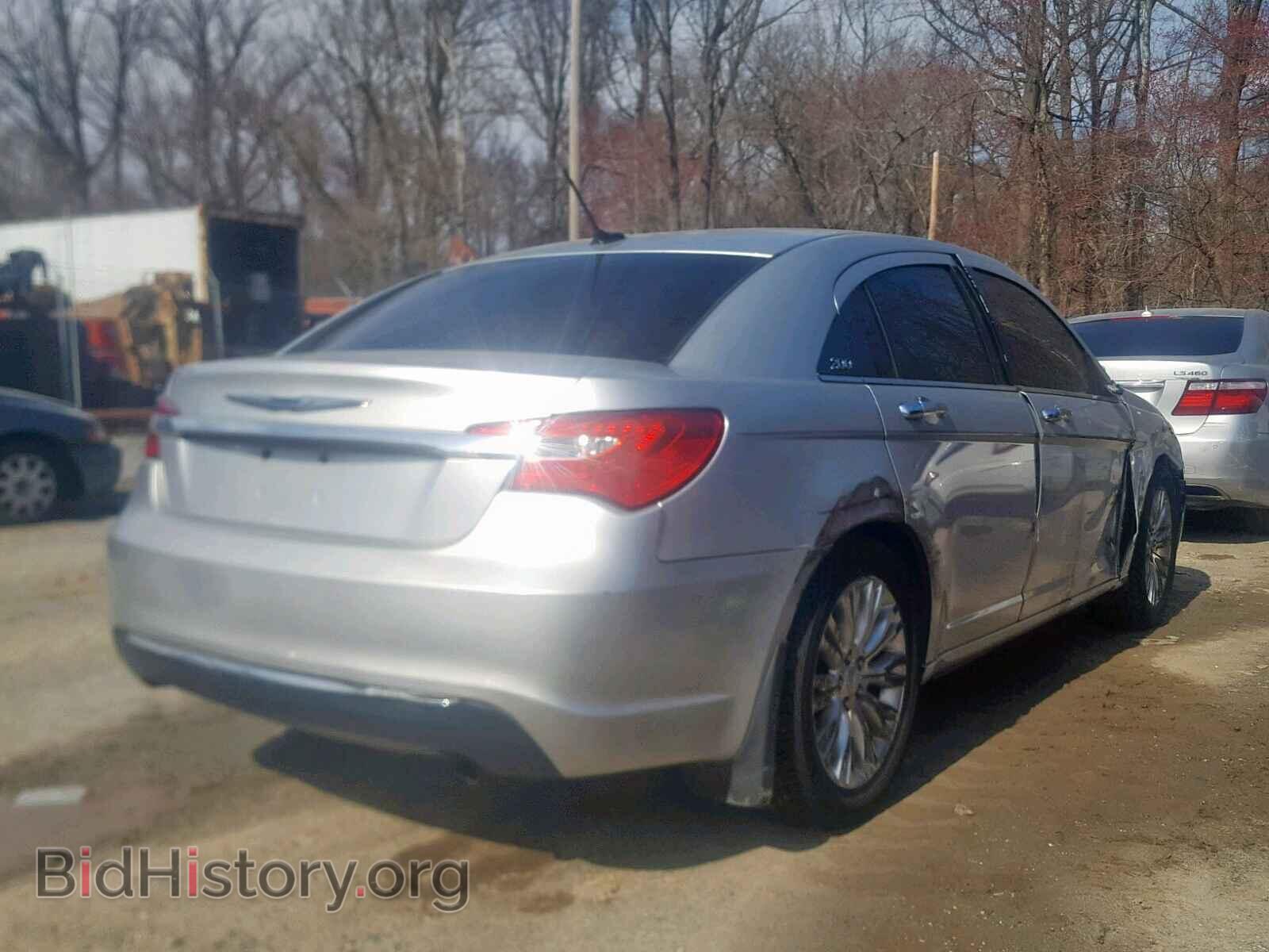 2011 CHRYSLER 200 - VIN: 1C3BC2FB4BN623863 - Фото 4