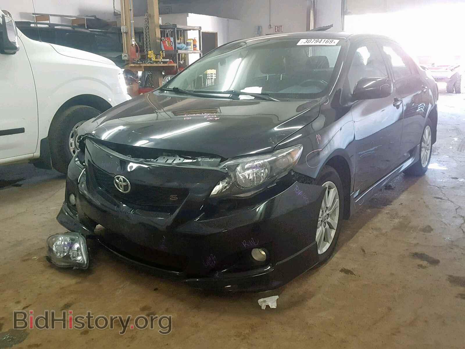 2010 TOYOTA COROLLA BA - VIN: 2T1BU4EE2AC473169 - Фото 2