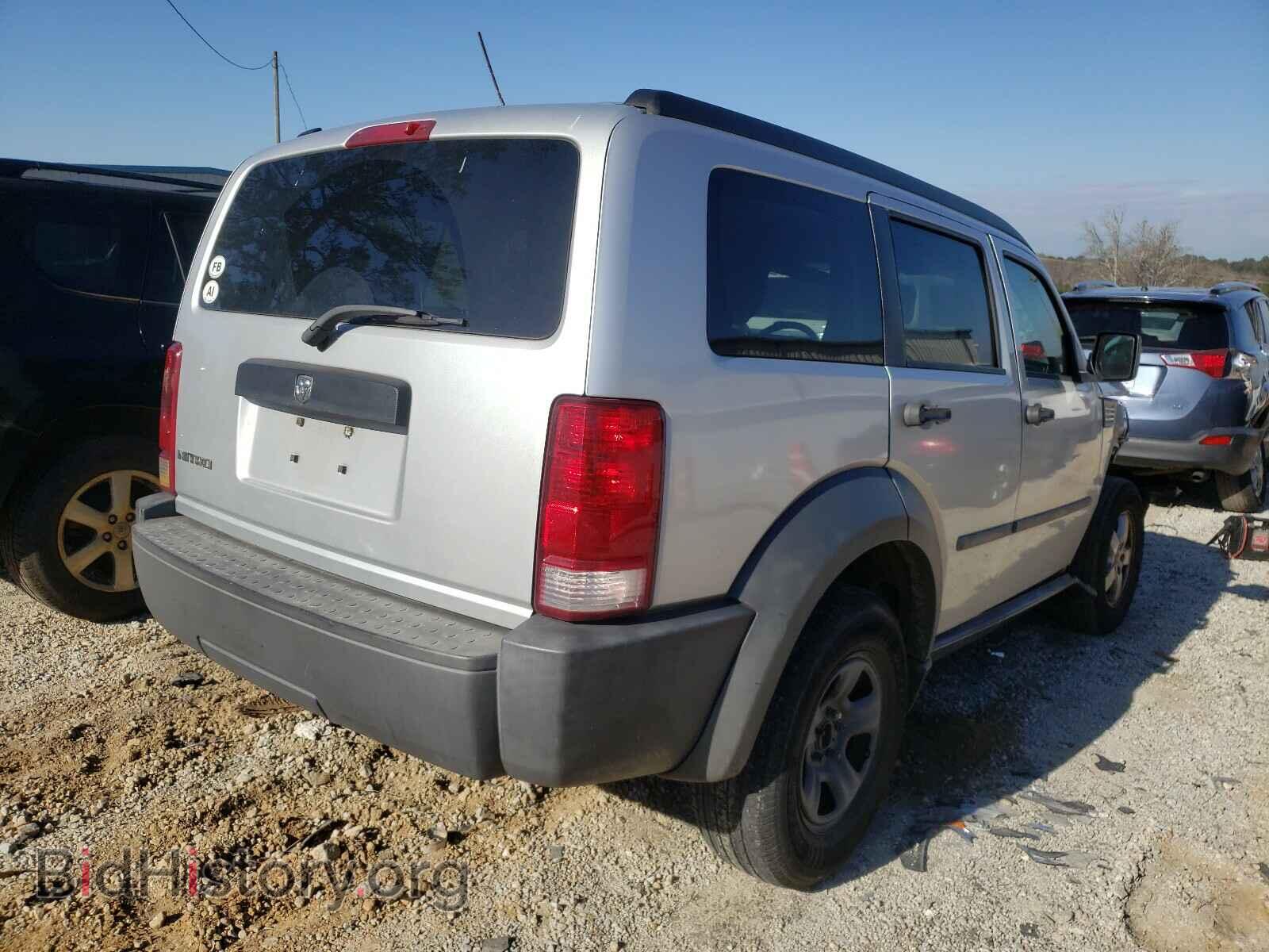 2007 DODGE NITRO - VIN: 1D8GT28K37W563902 - Photo 4