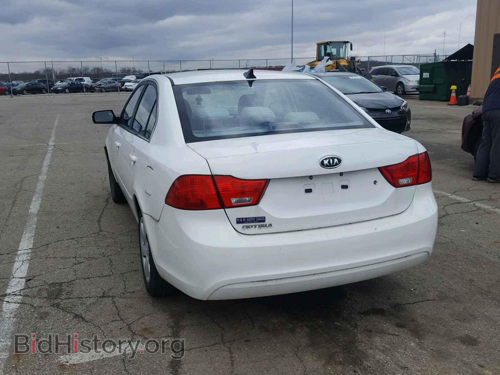 2010 KIA OPTIMA - VIN: KNAGG4A82A5395872 - Фото 3