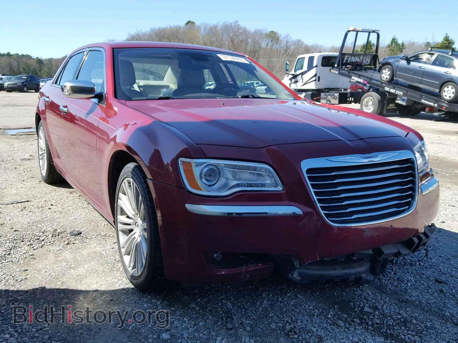 Фотография 2C3CA6CT9BH529548 - CHRYSLER 300 2011