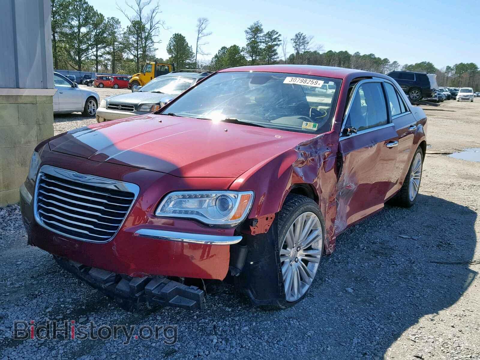 2011 CHRYSLER 300 - VIN: 2C3CA6CT9BH529548 - Фото 2
