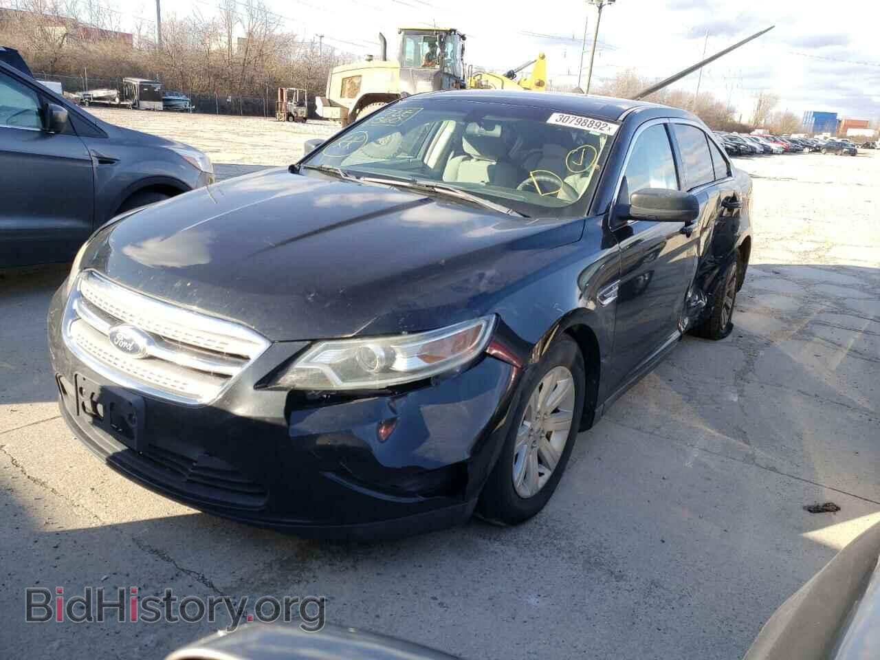 2011 FORD TAURUS - VIN: 1FAHP2DWXBG115617 - Фото 2