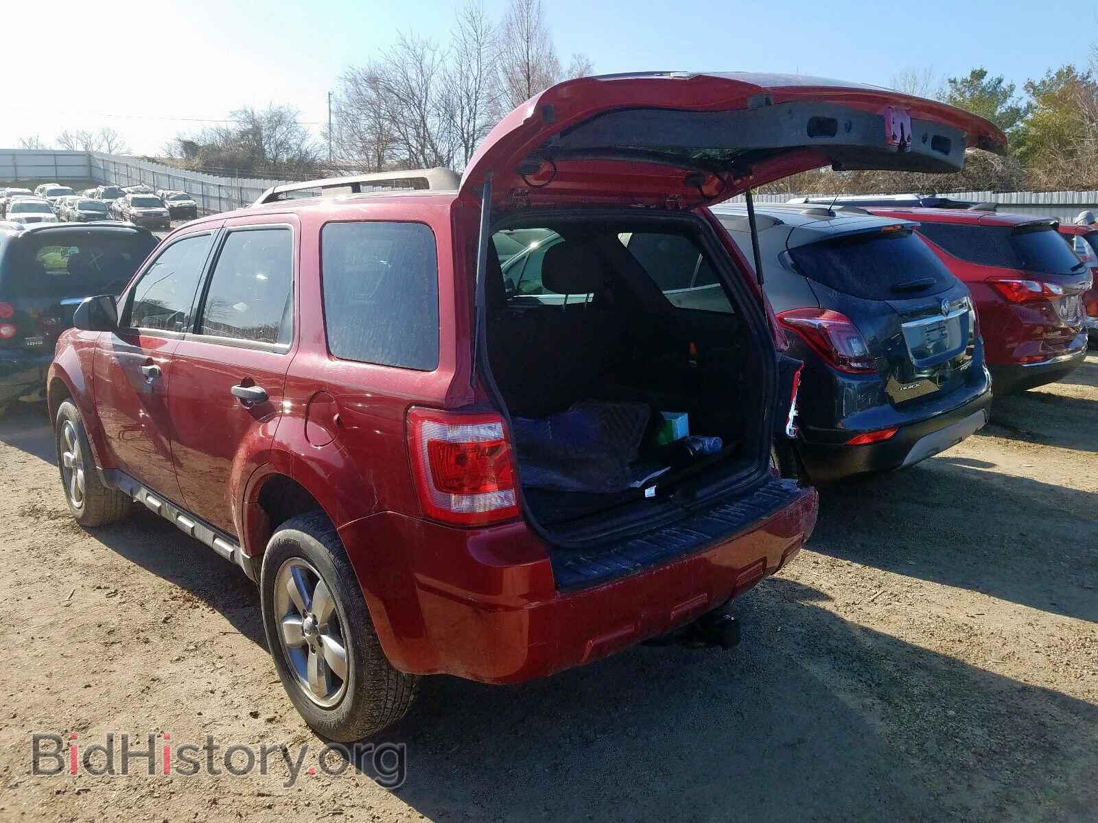2011 FORD ESCAPE - VIN: 1FMCU0D75BKB52707 - Фото 3