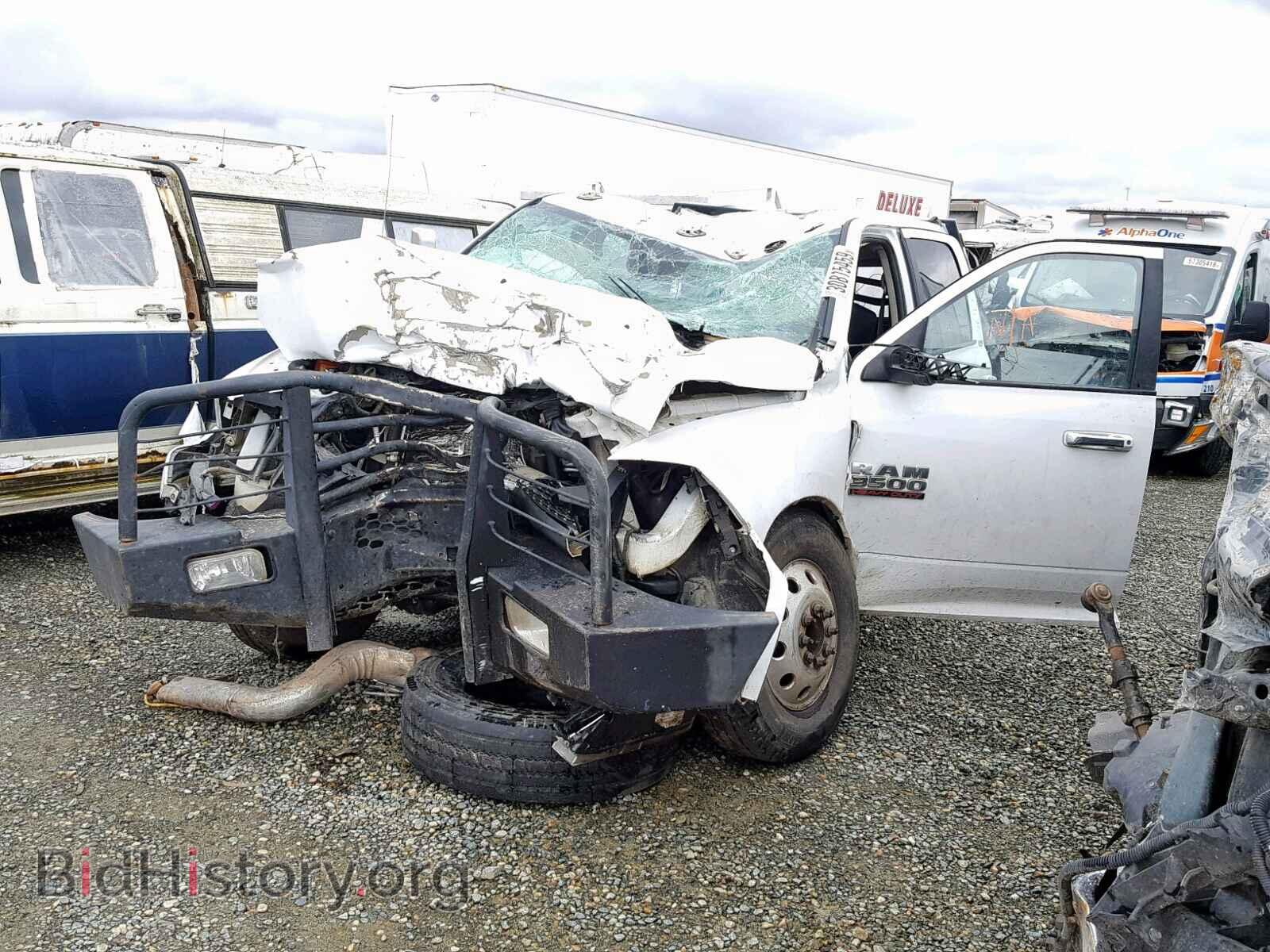 2014 RAM 3500 - VIN: 3C7WRTCL2EG225002 - Фото 2