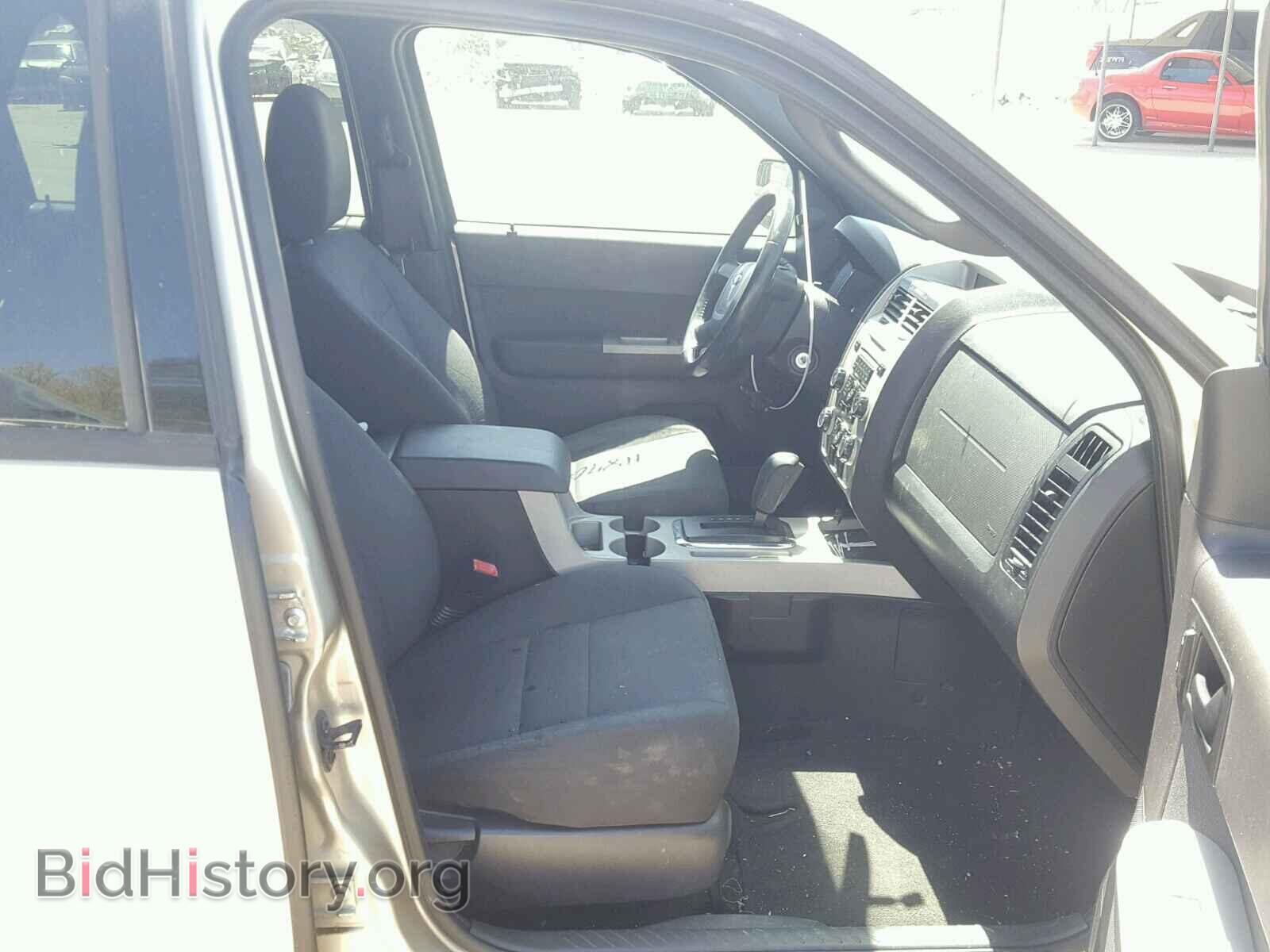 2011 FORD ESCAPE - VIN: 1FMCU0DG2BKA26921 - Photo 5