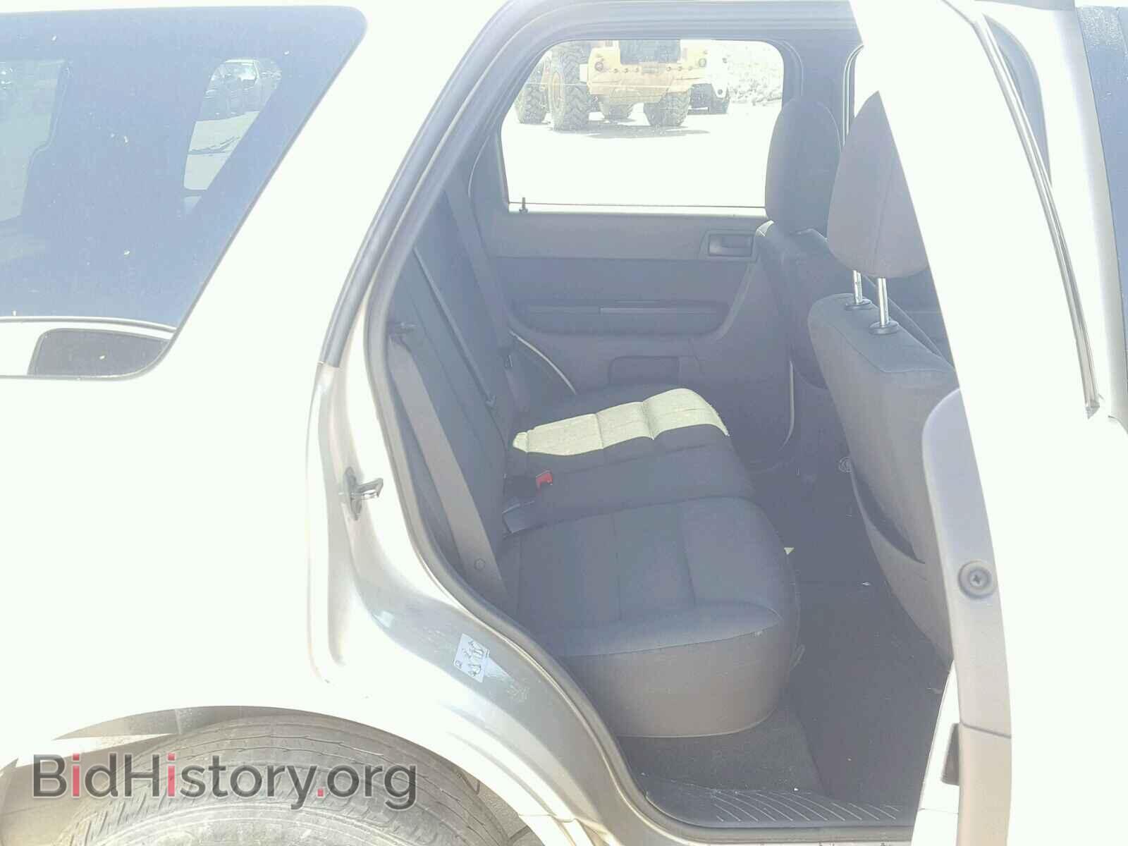 2011 FORD ESCAPE - VIN: 1FMCU0DG2BKA26921 - Photo 6