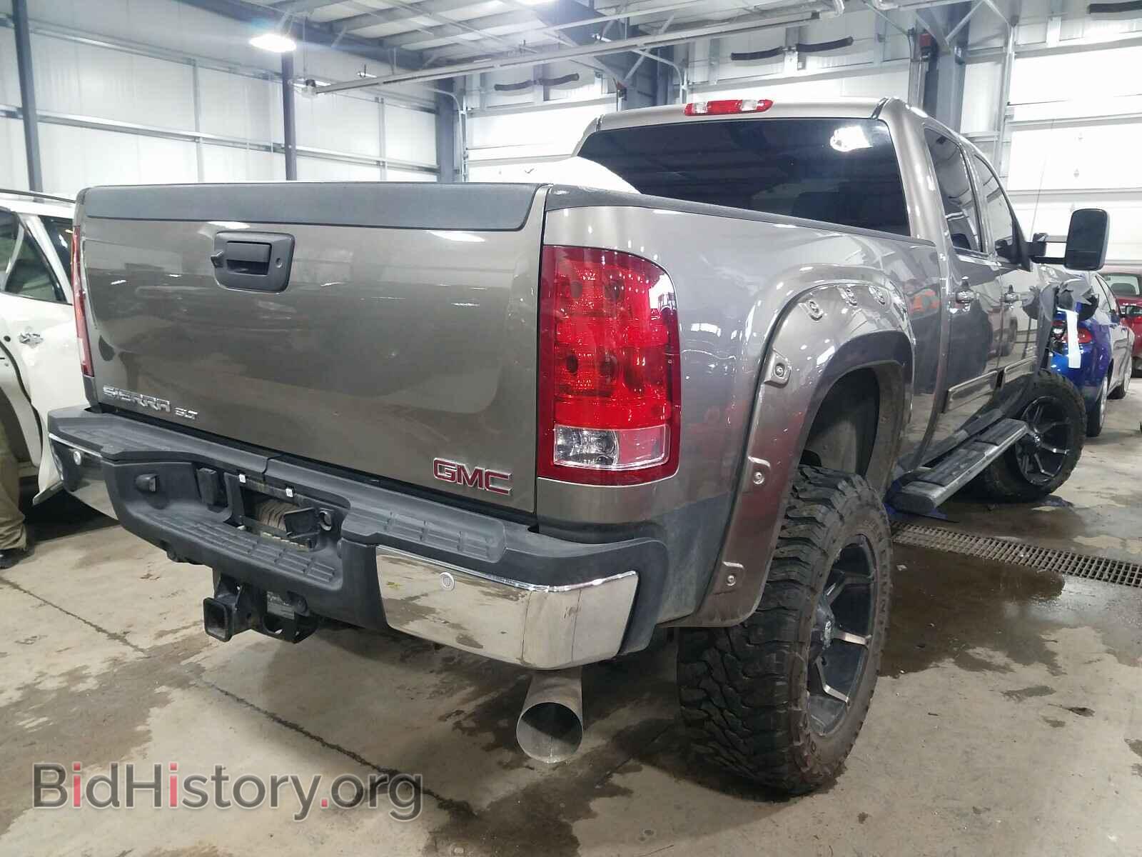 2013 GMC SIERRA - VIN: 1GT121E8XDF101701 - Photo 4