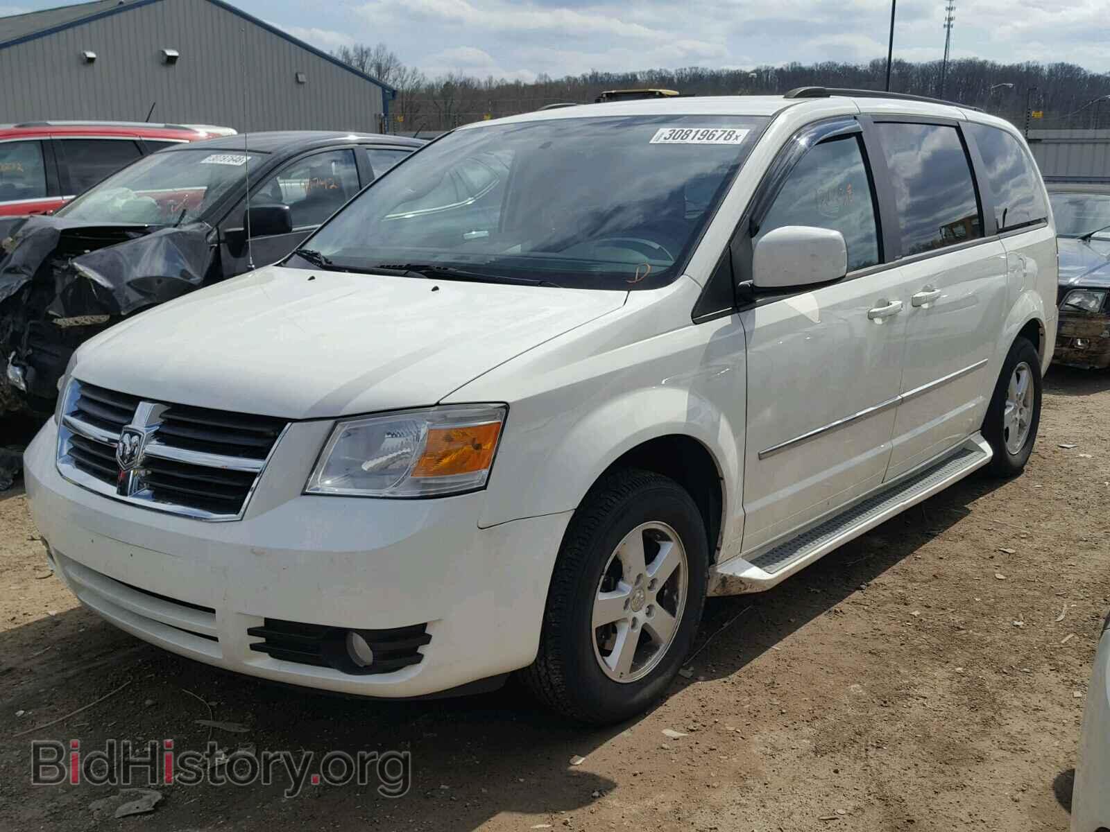 2010 DODGE CARAVAN - VIN: 2D4RN5D10AR244900 - Фото 2