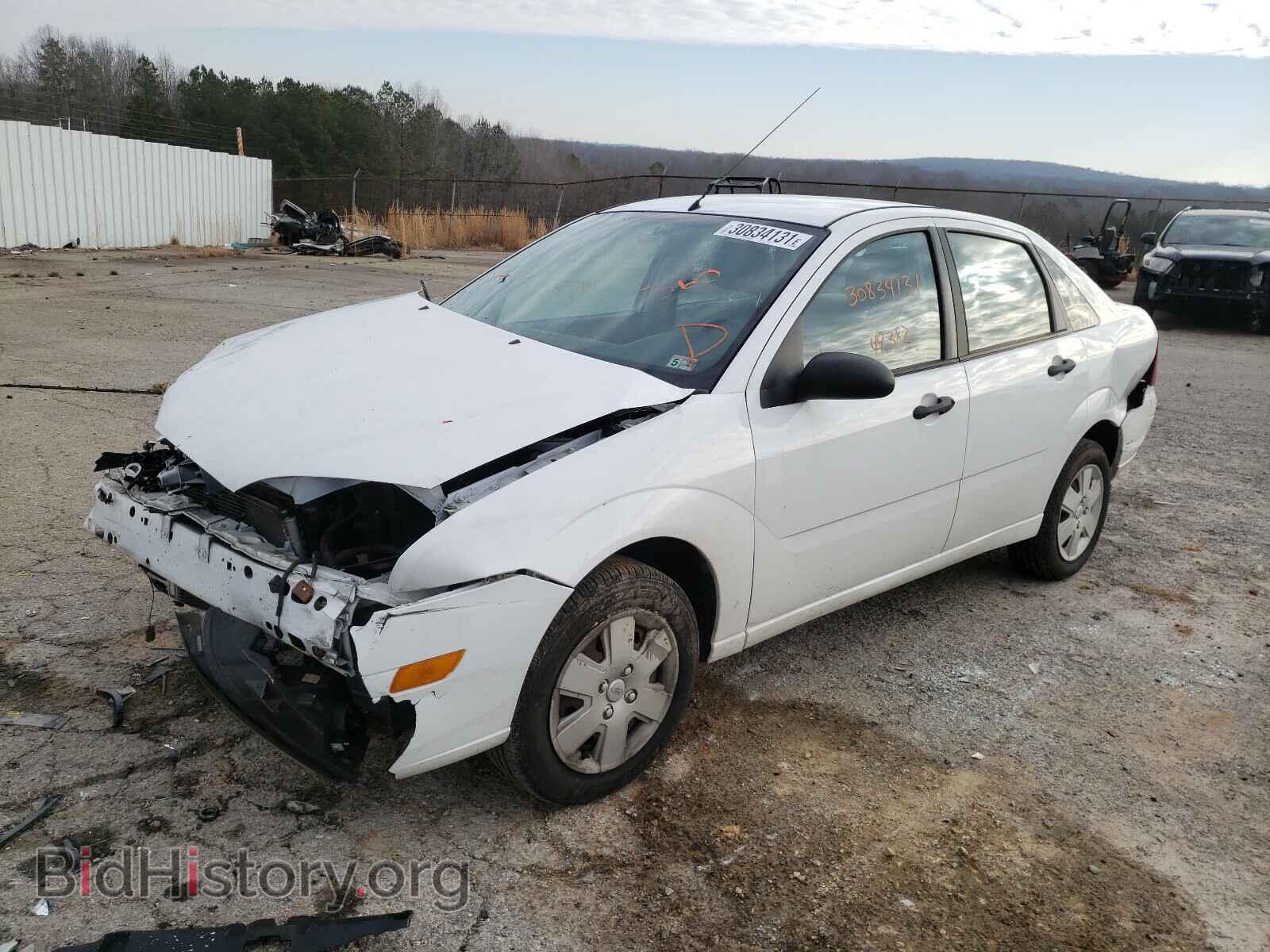 2007 FORD FOCUS - VIN: 1FAHP34N47W291203 - Фото 2