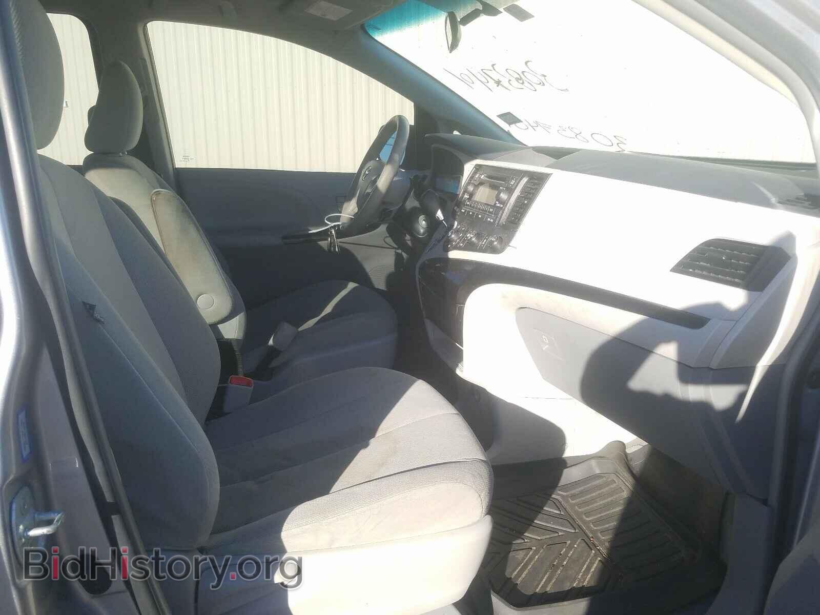 2012 TOYOTA SIENNA - VIN: 5TDKA3DC3CS012589 - Фото 5
