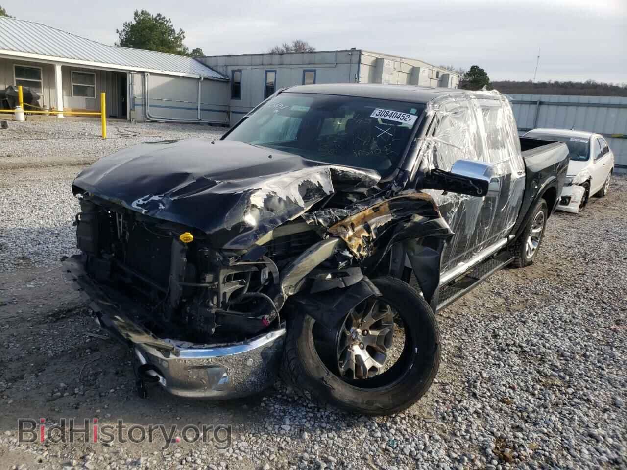 2017 RAM 1500 - VIN: 1C6RR7PT4HS793588 - Фото 2