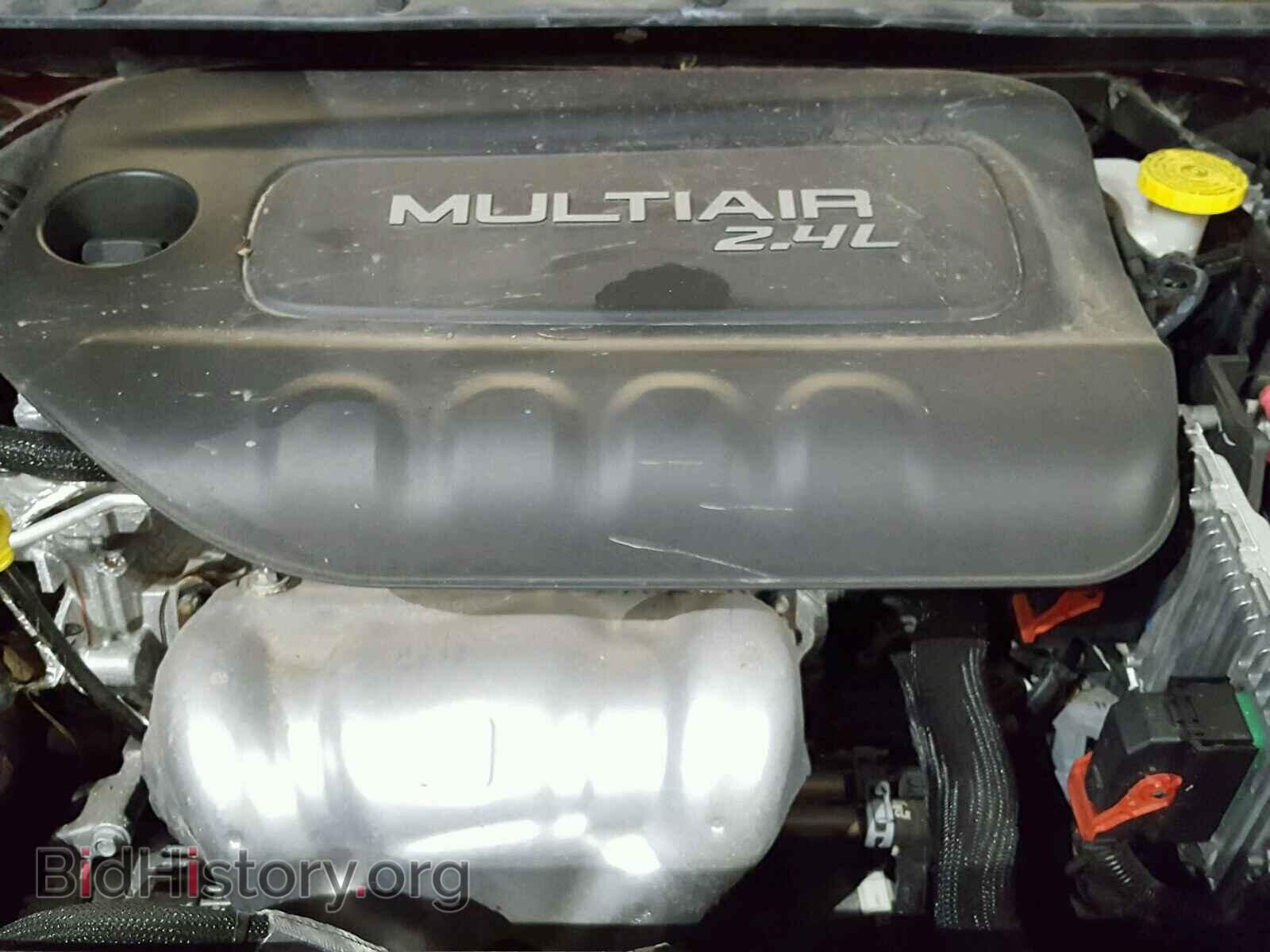 2016 CHRYSLER 200 - VIN: 1C3CCCAB6GN112373 - Фото 7