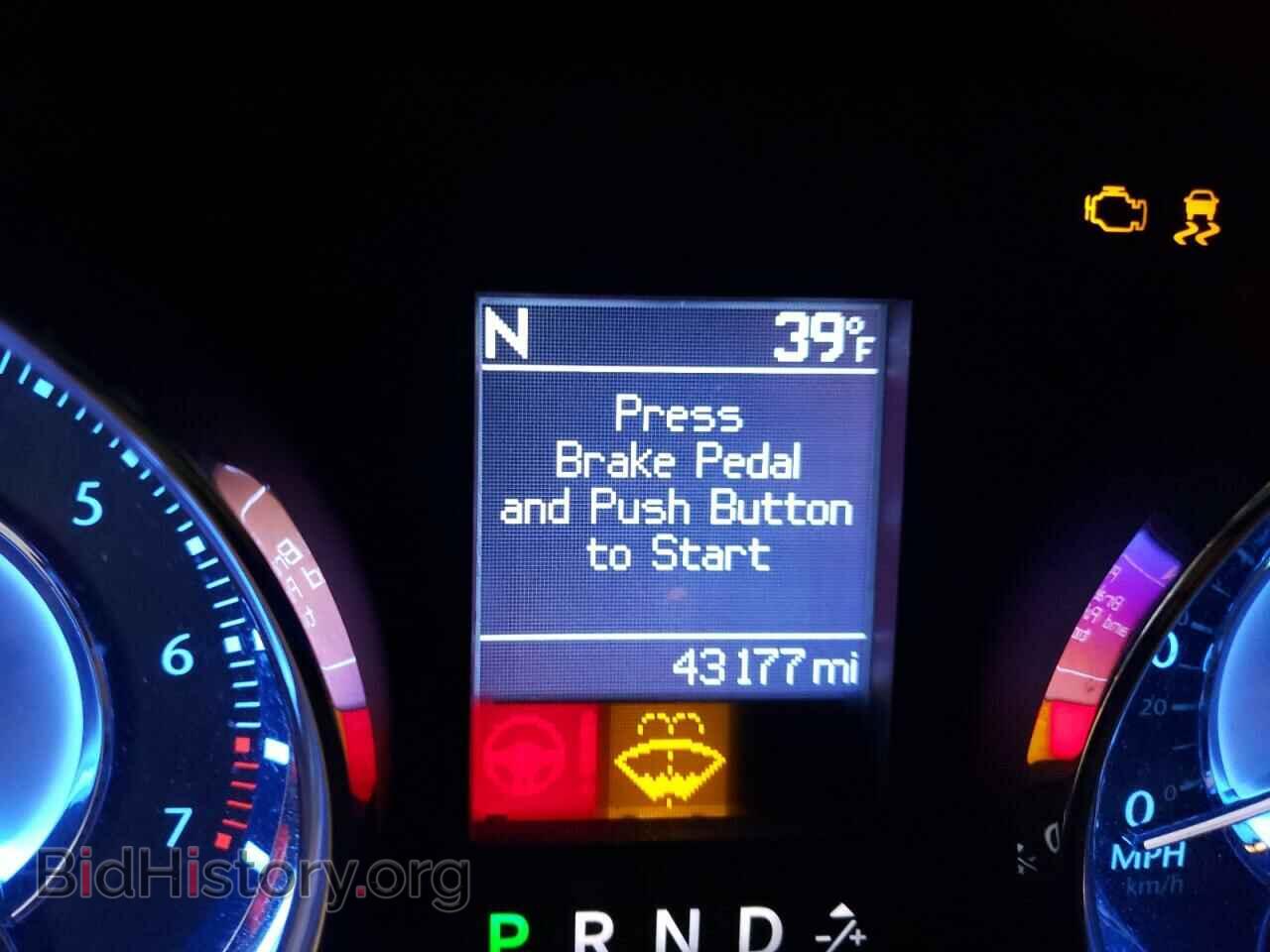 2011 CHRYSLER 300 - VIN: 2C3CA5CGXBH581428 - Фото 8