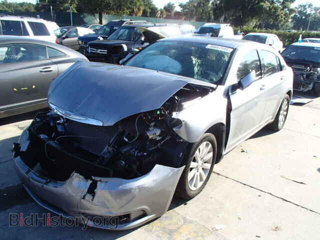 2013 CHRYSLER 200 - VIN: 1C3CCBBB2DN649925 - Фото 2