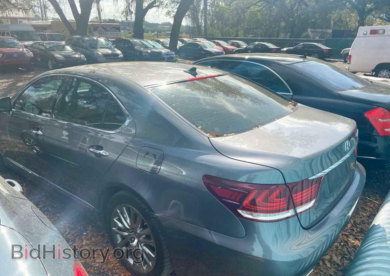 2013 LEXUS LS460 - VIN: JTHCL5EF8D5016095 - Photo 3