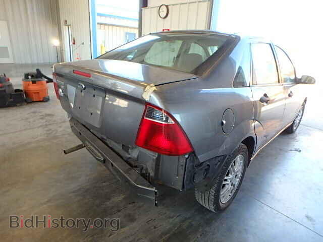 2007 FORD FOCUS - VIN: 1FAHP34NX7W212049 - Photo 4