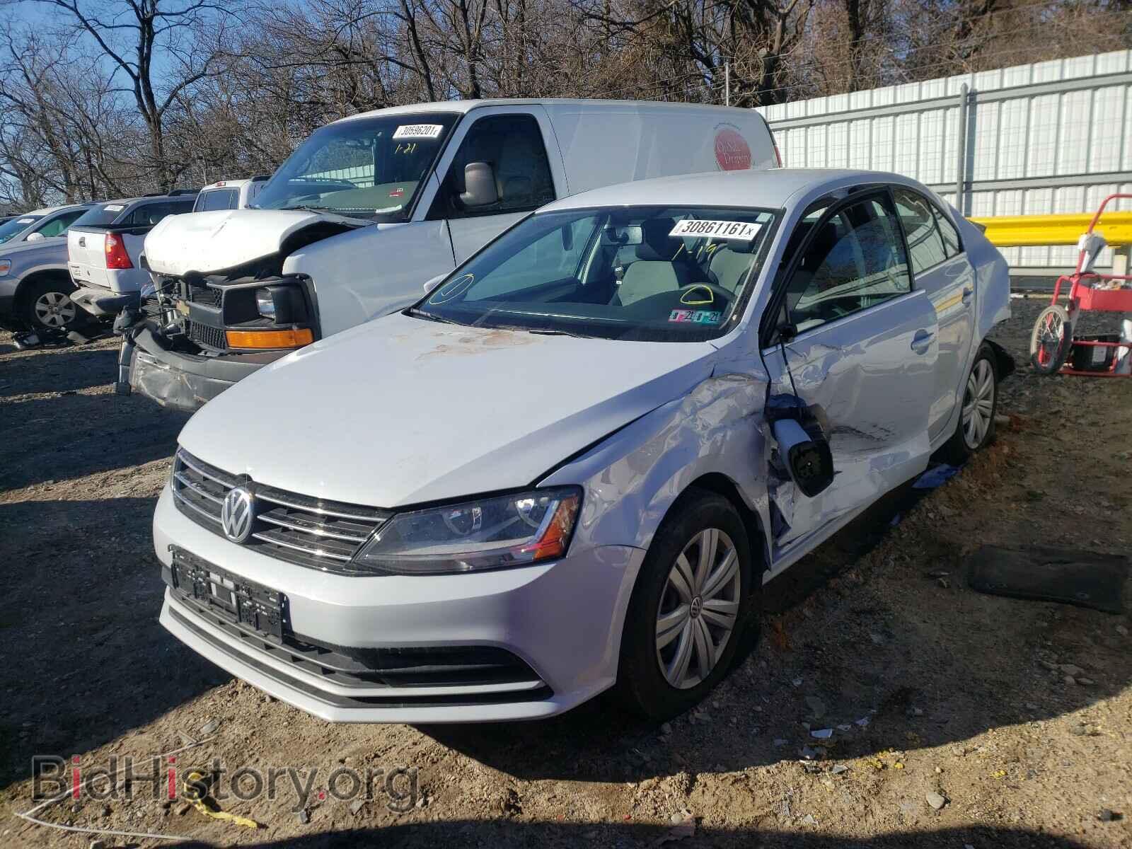 2017 VOLKSWAGEN JETTA - VIN: 3VW2B7AJ7HM388319 - Фото 2