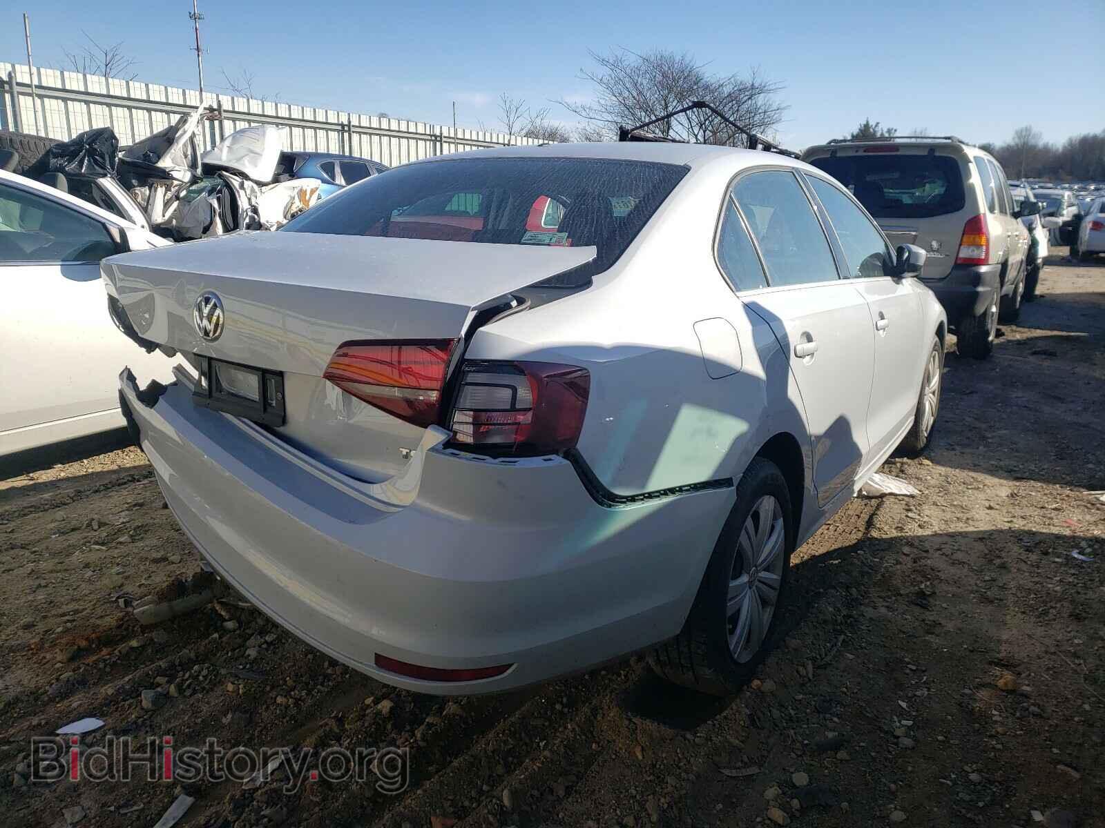 2017 VOLKSWAGEN JETTA - VIN: 3VW2B7AJ7HM388319 - Фото 4