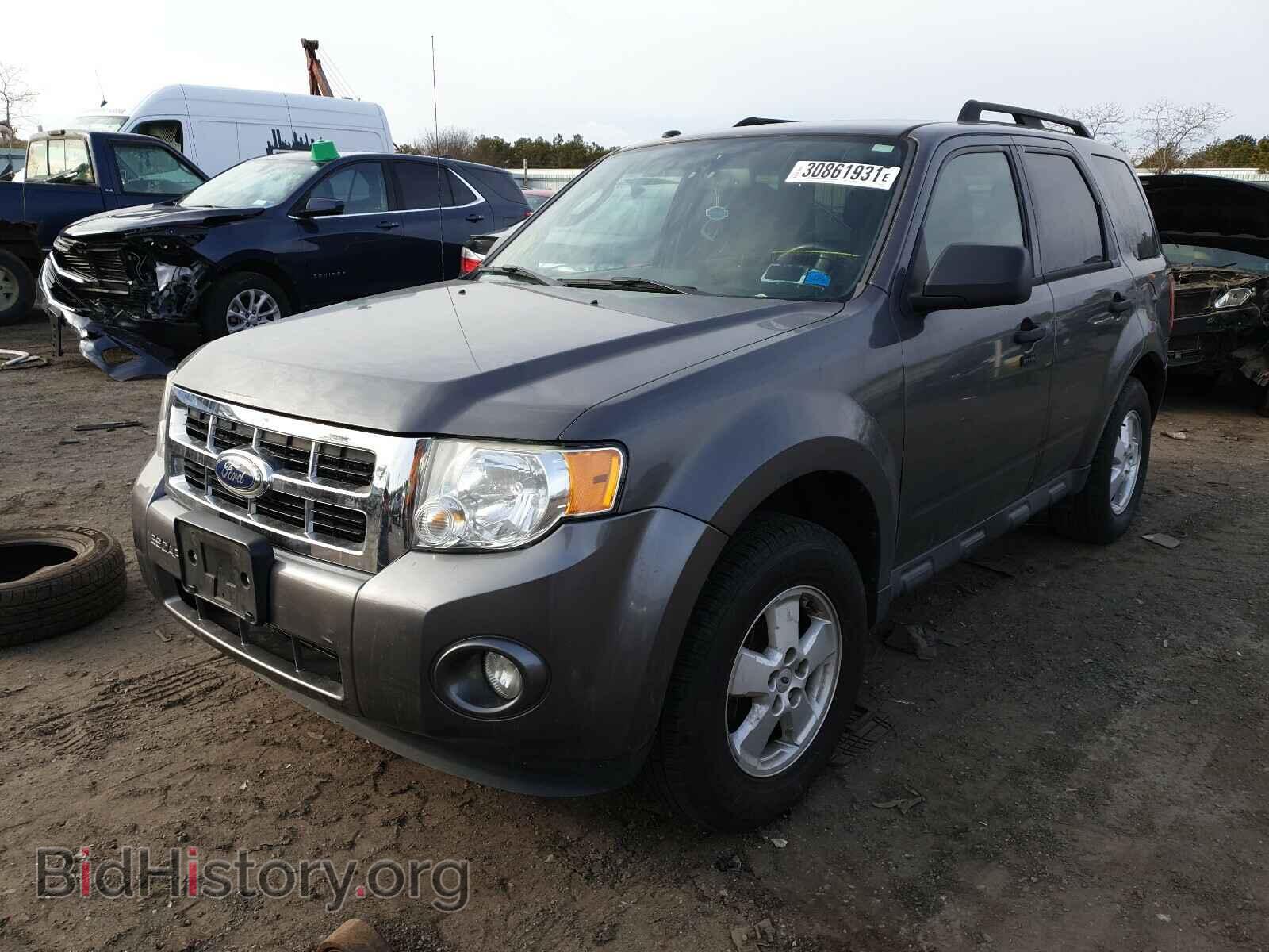 2011 FORD ESCAPE - VIN: 1FMCU0D76BKB54319 - Фото 2