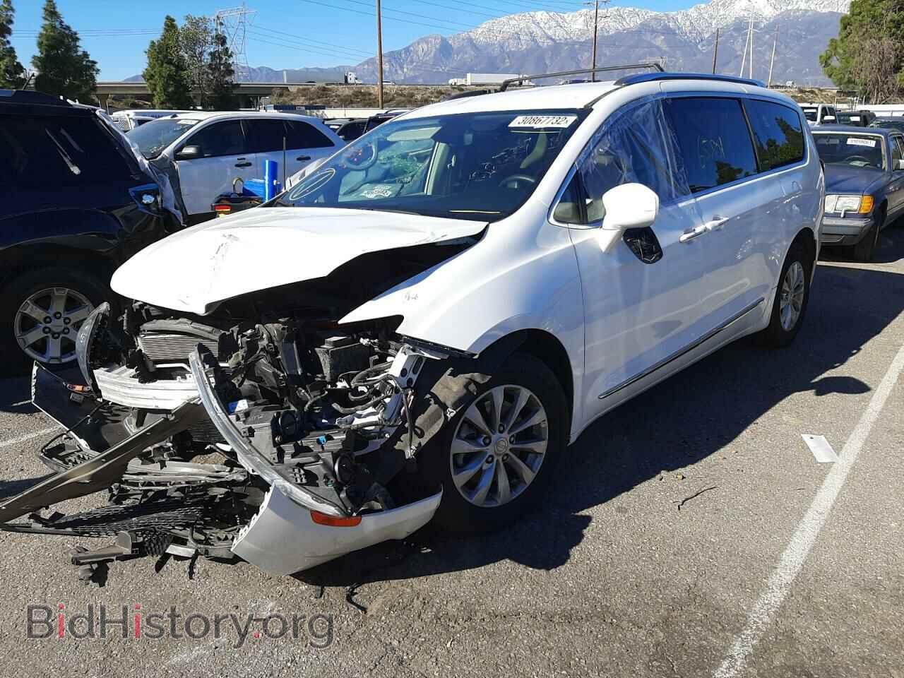 2019 CHRYSLER PACIFICA - VIN: 2C4RC1BG1KR731365 - Photo 2
