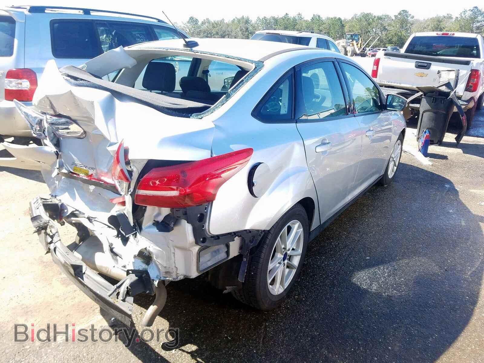 2017 FORD FOCUS - VIN: 1FADP3F22HL262383 - Photo 4