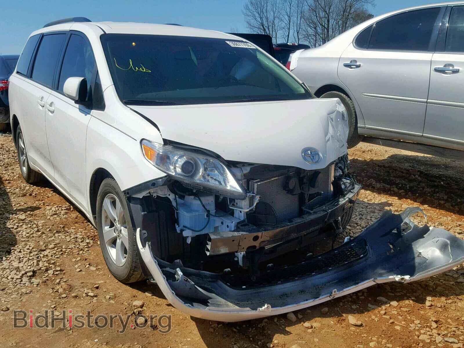 Фотография 5TDKZ3DC4HS859332 - TOYOTA SIENNA LE 2017
