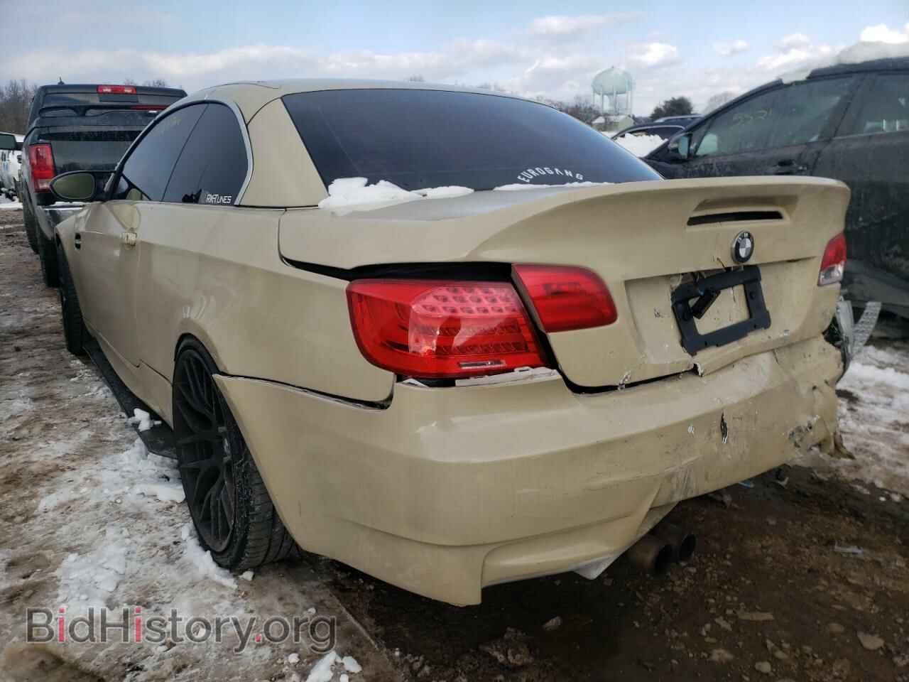 2011 BMW M3 - VIN: WBSDX9C56BE585254 - Фото 3
