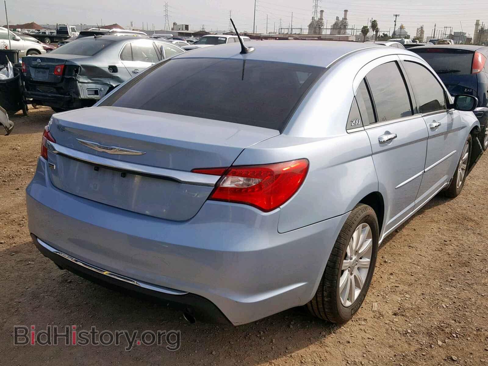 2013 CHRYSLER 200 - VIN: 1C3CCBCG1DN607692 - Photo 4