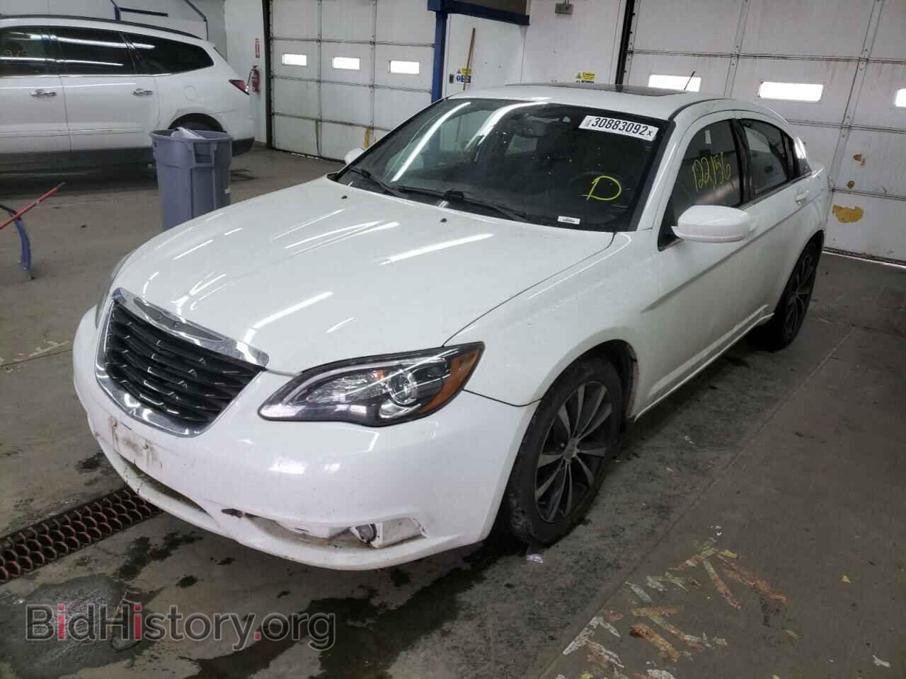 2012 CHRYSLER 200 - VIN: 1C3CCBBG6CN250459 - Фото 2