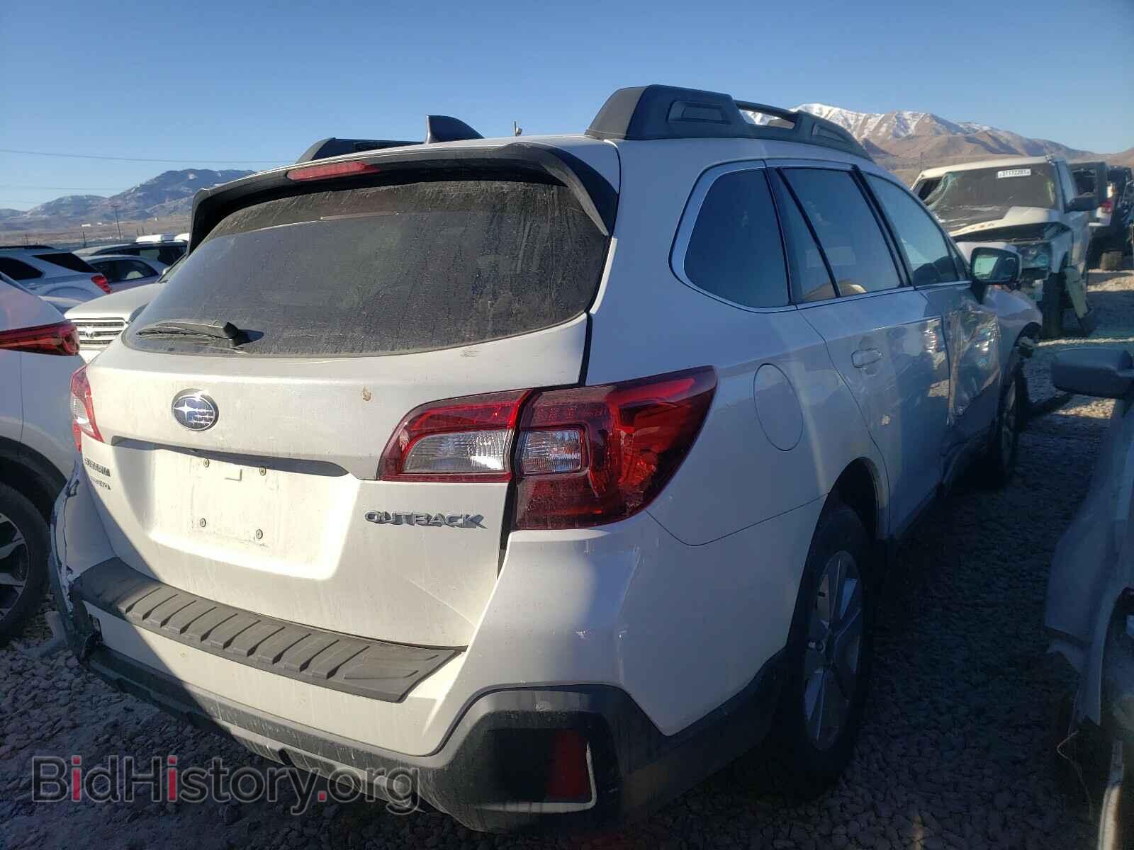 2018 SUBARU OUTBACK - VIN: 4S4BSACC7J3252175 - Фото 4