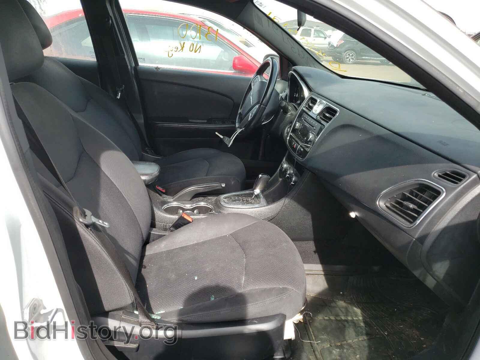 2013 CHRYSLER 200 - VIN: 1C3CCBBG3DN528557 - Фото 5