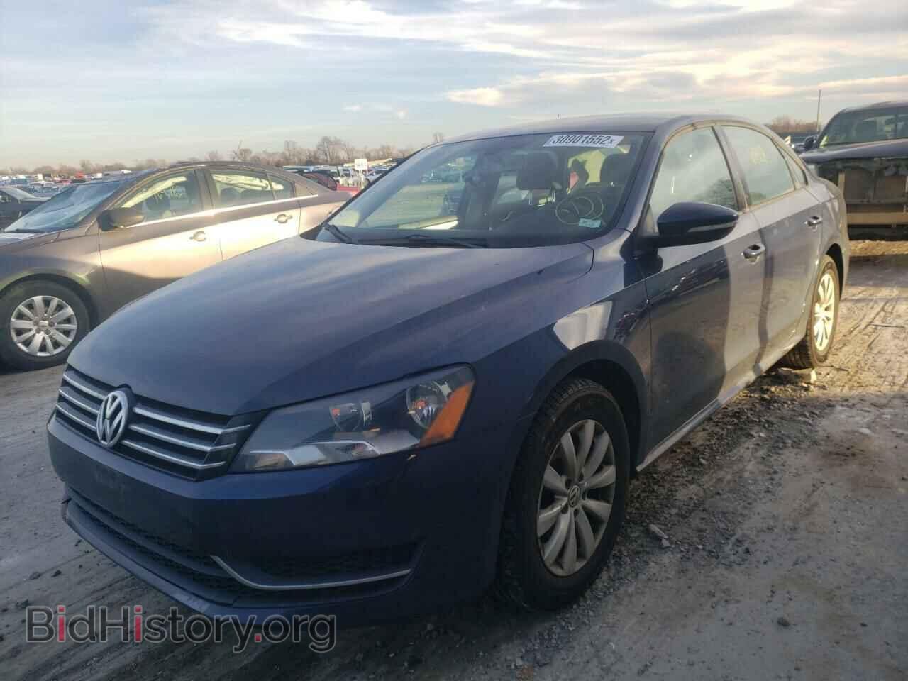 2012 VOLKSWAGEN PASSAT - VIN: 1VWAP7A33CC090424 - Фото 2