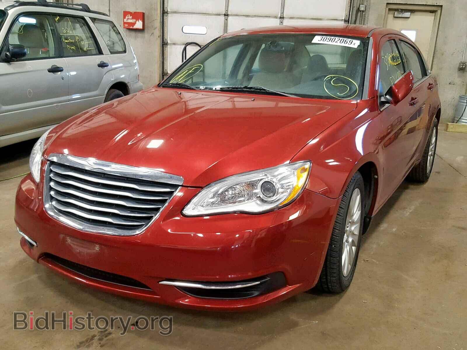 2013 CHRYSLER 200 - VIN: 1C3CCBAB7DN605467 - Фото 2