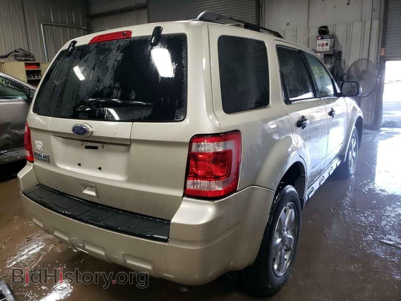 2011 FORD ESCAPE - VIN: 1FMCU0D72BKA79554 - Фото 4