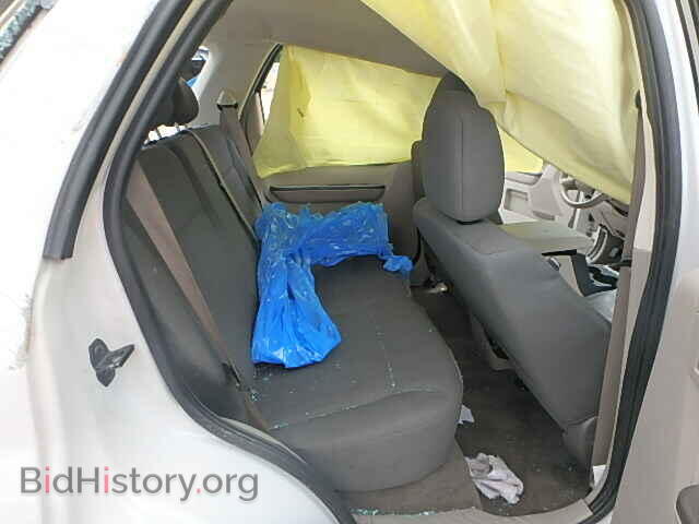 2009 FORD ESCAPE - VIN: 1FMCU02759KA08183 - Фото 6