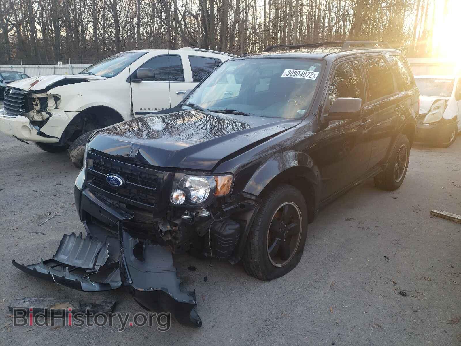 2011 FORD ESCAPE - VIN: 1FMCU0D76BKB56457 - Фото 2