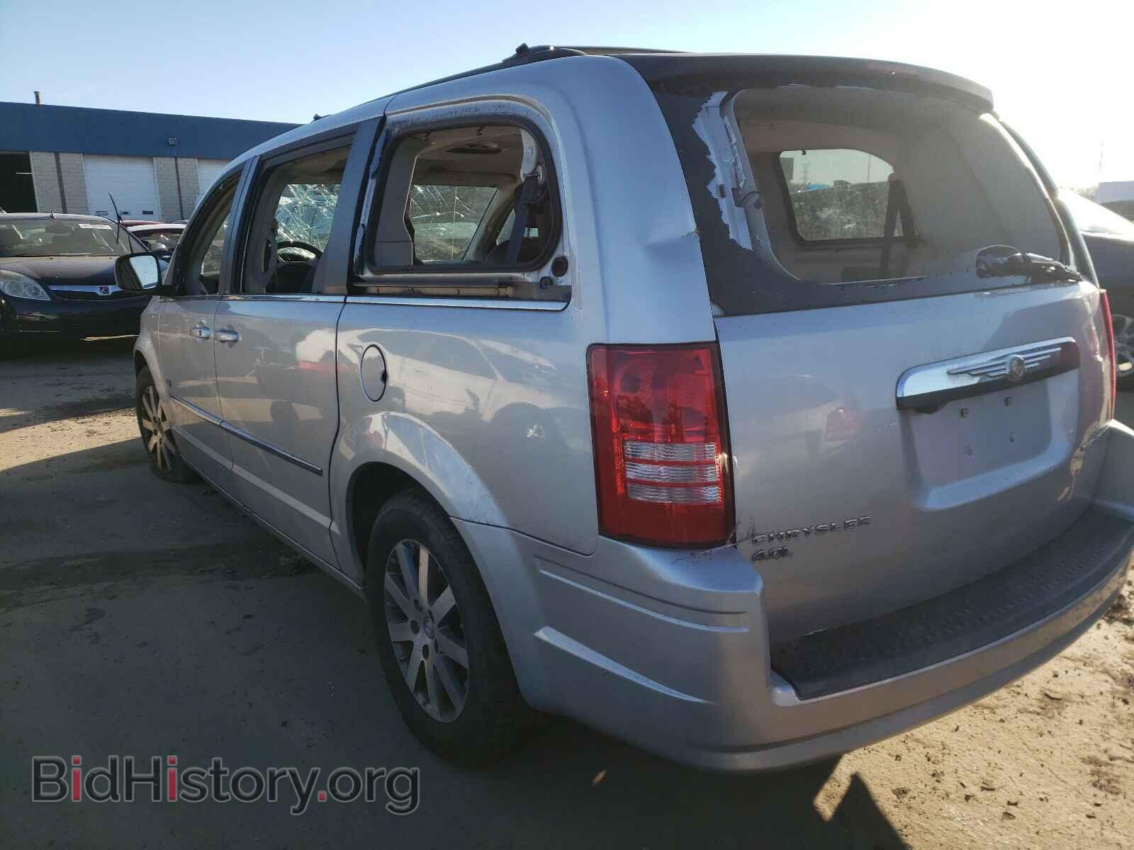 2009 CHRYSLER MINIVAN - VIN: 2A8HR54X69R643641 - Фото 3
