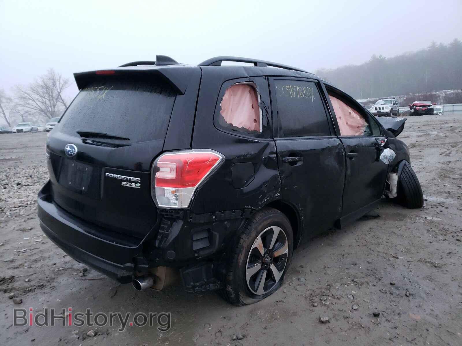 2017 SUBARU FORESTER - VIN: JF2SJAEC5HH465631 - Фото 4