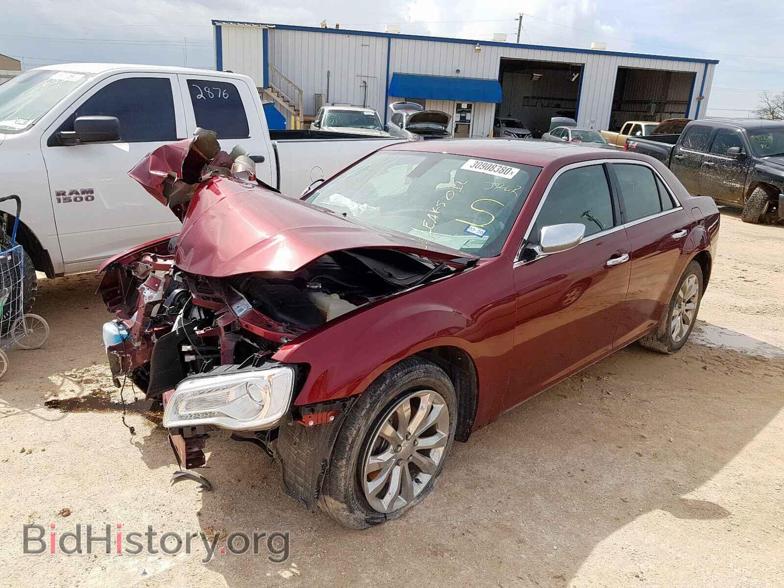 2017 CHRYSLER 300 - VIN: 2C3CCAKG0HH616457 - Фото 2