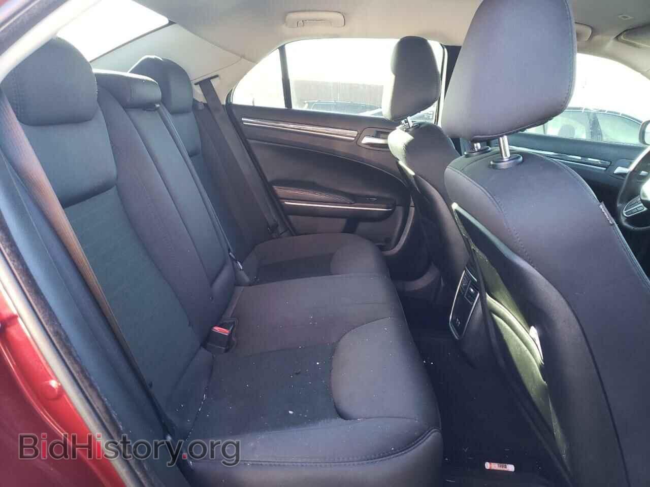 2019 CHRYSLER 300 - VIN: 2C3CCAAG2KH501433 - Фото 6