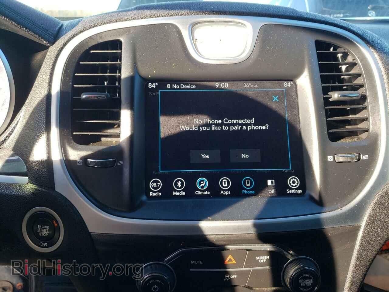 2019 CHRYSLER 300 - VIN: 2C3CCAAG2KH501433 - Фото 9