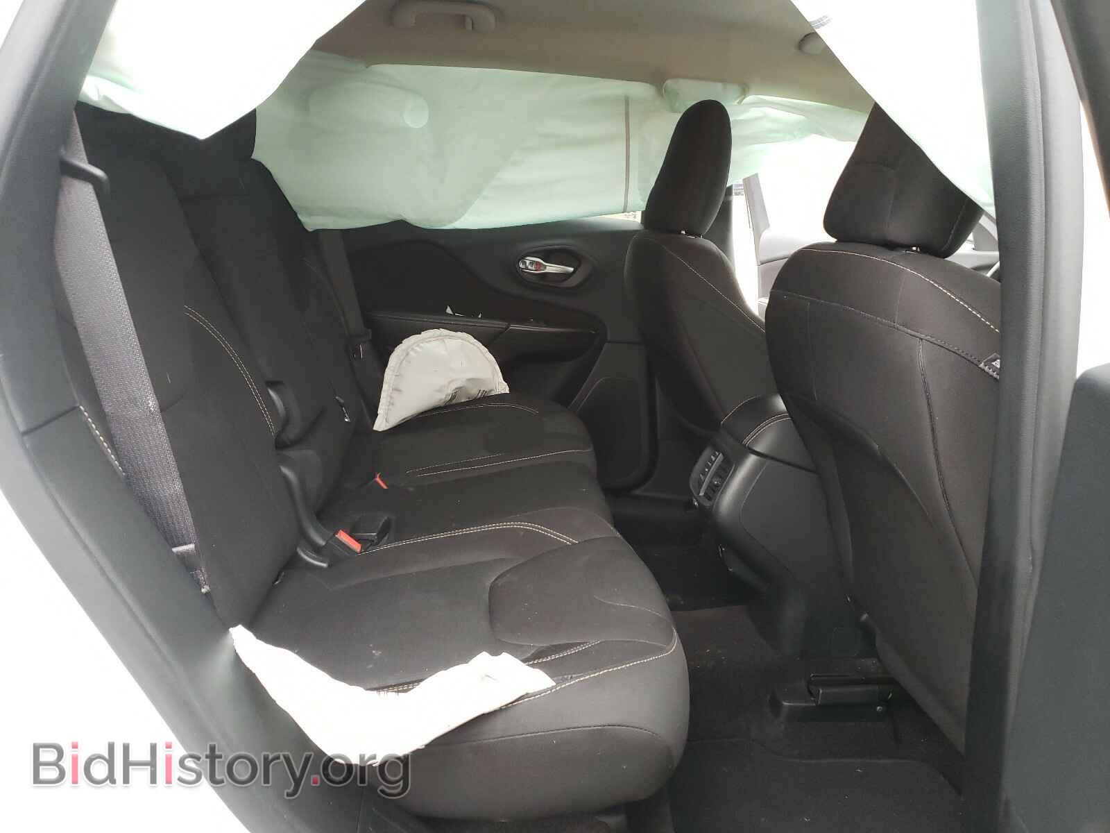 2016 JEEP CHEROKEE - VIN: 1C4PJMCB1GW182220 - Фото 6